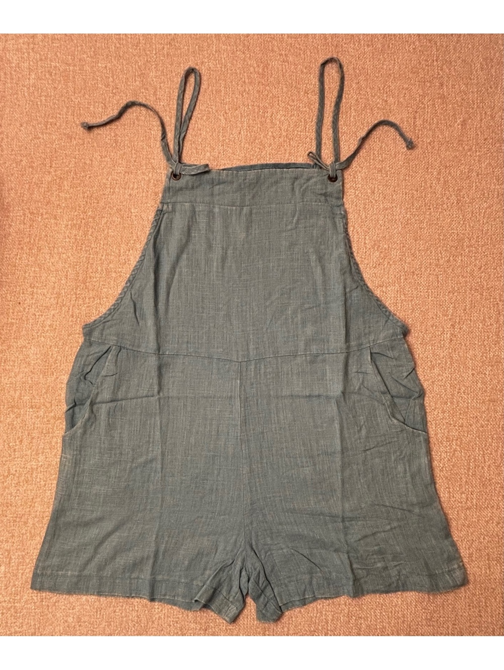 Zenana Wonen’s Shorts/Overalls Teal Size Medium